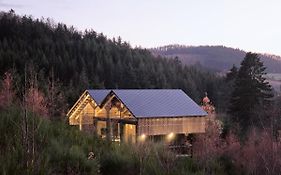 Hutstuf - The Rac00N & Hottub
